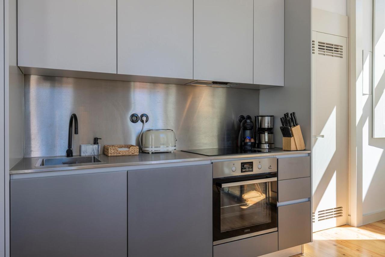 Glamorous 3Bdr Apartment In City Center By Lovelystay Lisbon Exterior photo