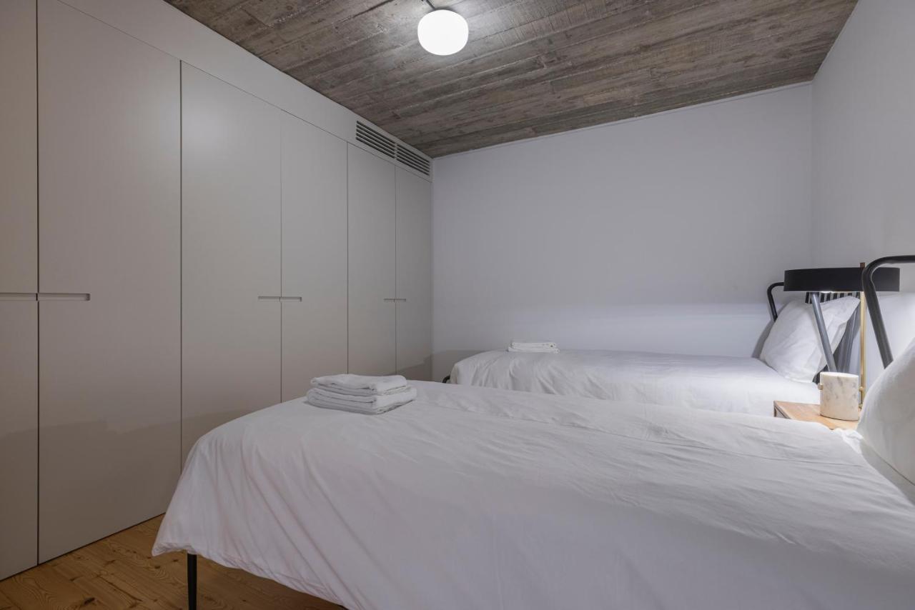 Glamorous 3Bdr Apartment In City Center By Lovelystay Lisbon Exterior photo